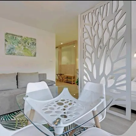 Srodmiescie Tartaczna 42 Apartmán *